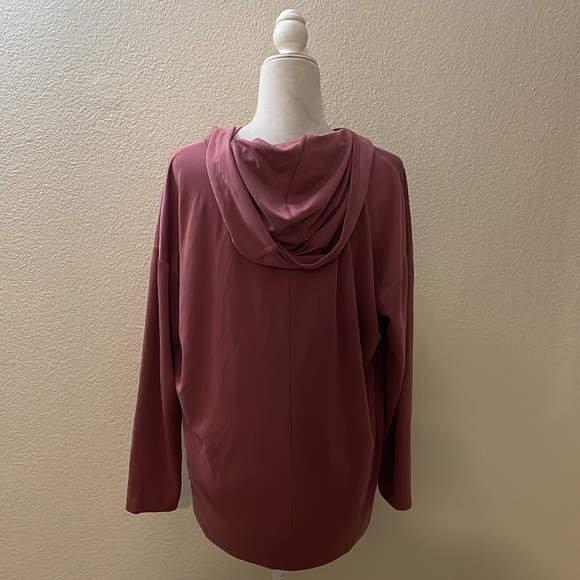 Fabletics - Athena Hooded‎ Pullover II - Picture 6 of 8